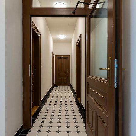 Modern Urban Room In The City Center Of Prague Extérieur photo