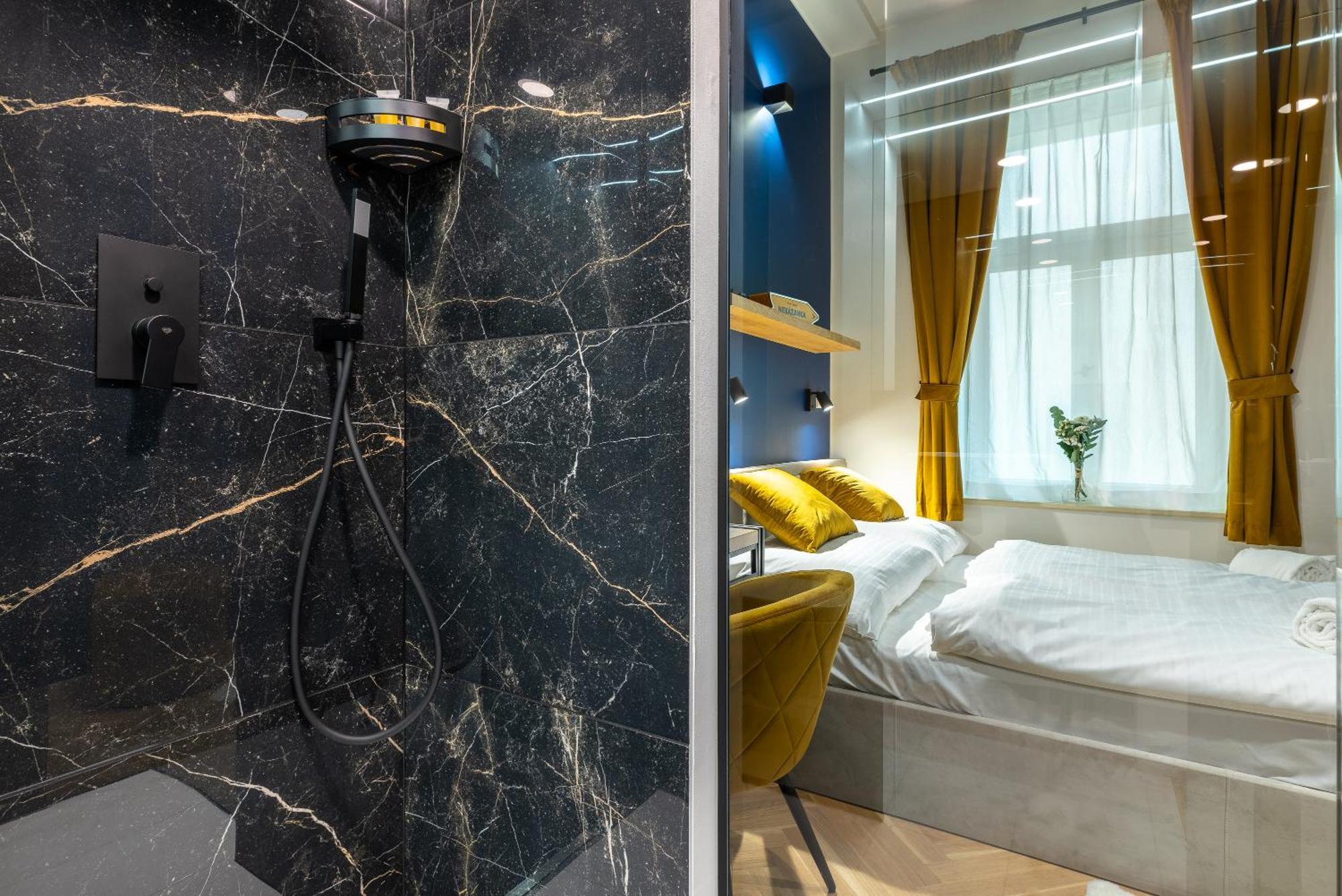 Modern Urban Room In The City Center Of Prague Extérieur photo